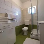 Laus * Завалатица
