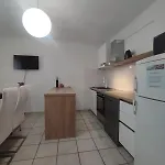 Laus * Завалатица