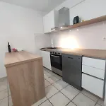 Laus Апартаменты *