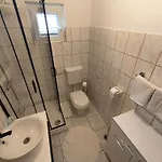 Laus * Завалатица