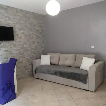 Apartment Laus *