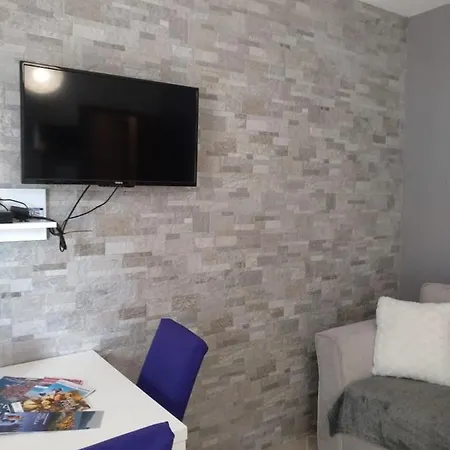 Laus Lägenhet Zavalatica