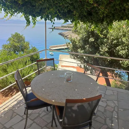 Laus Apartment Zavalatica