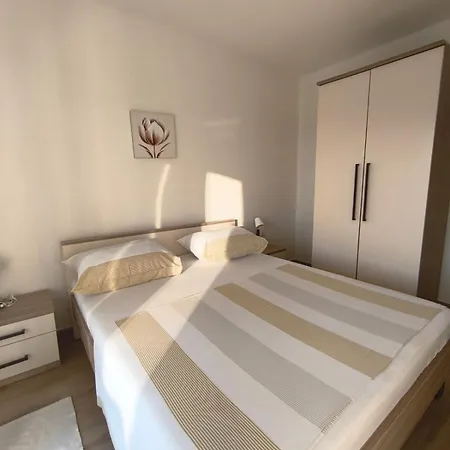 Apartment Laus Zavalatica